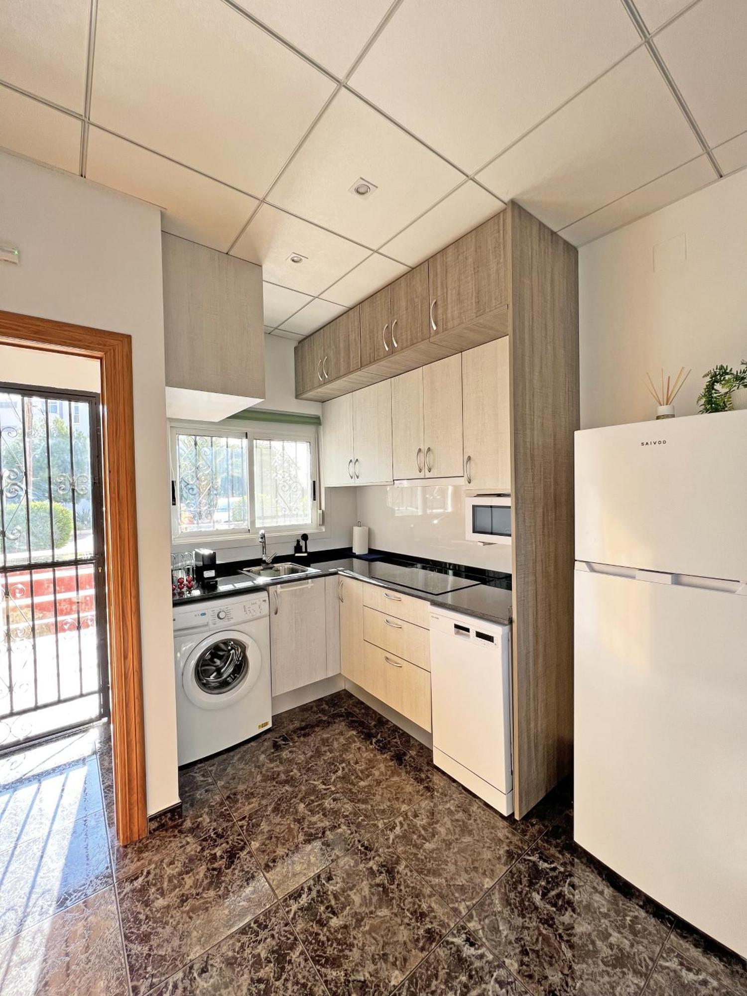 Apartmán A 100 Metros De La Playa. Parking Gratuito Privado Alicante Exteriér fotografie